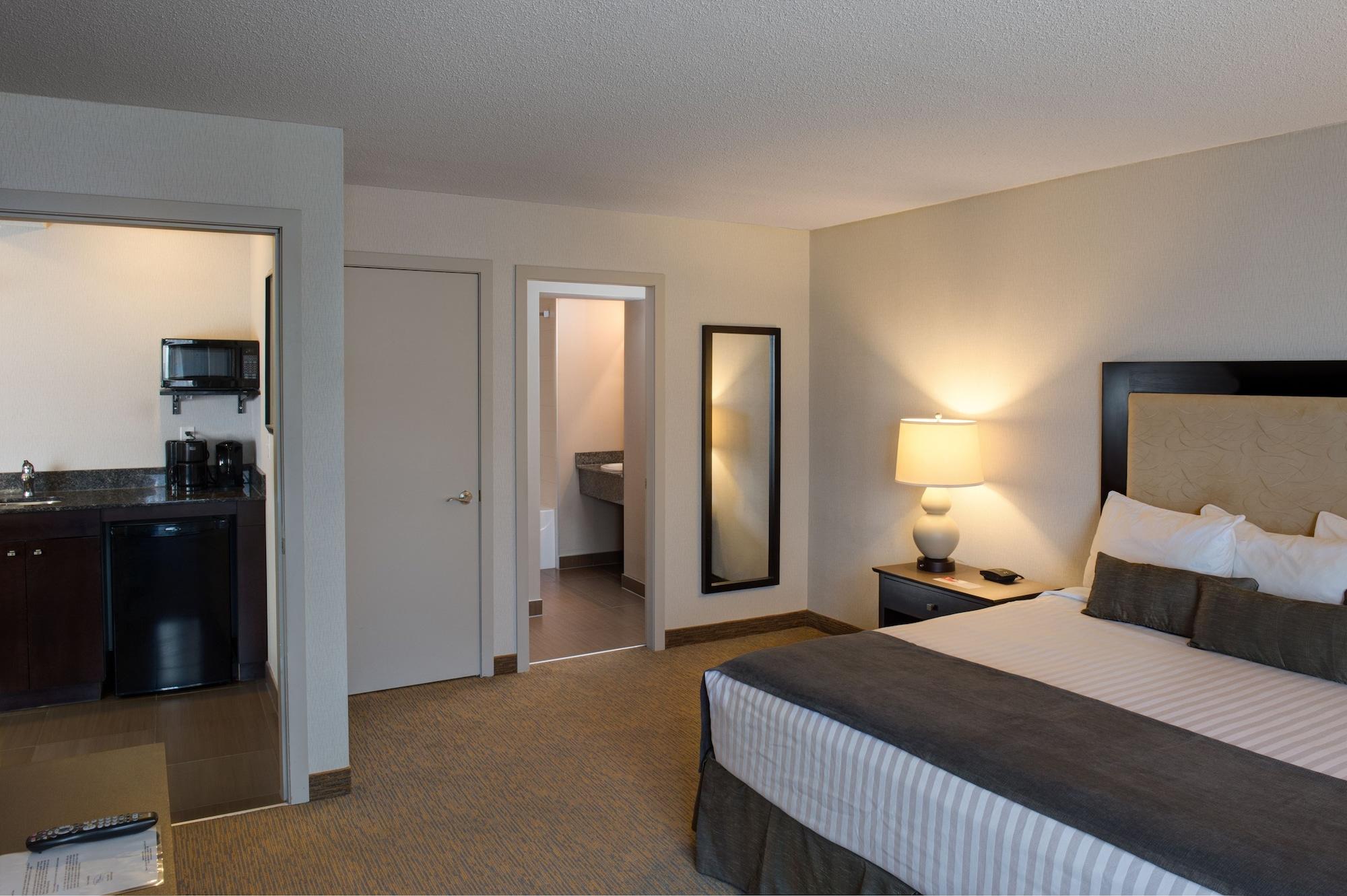 מלון Ramada By Wyndham קמלופס מראה חיצוני תמונה