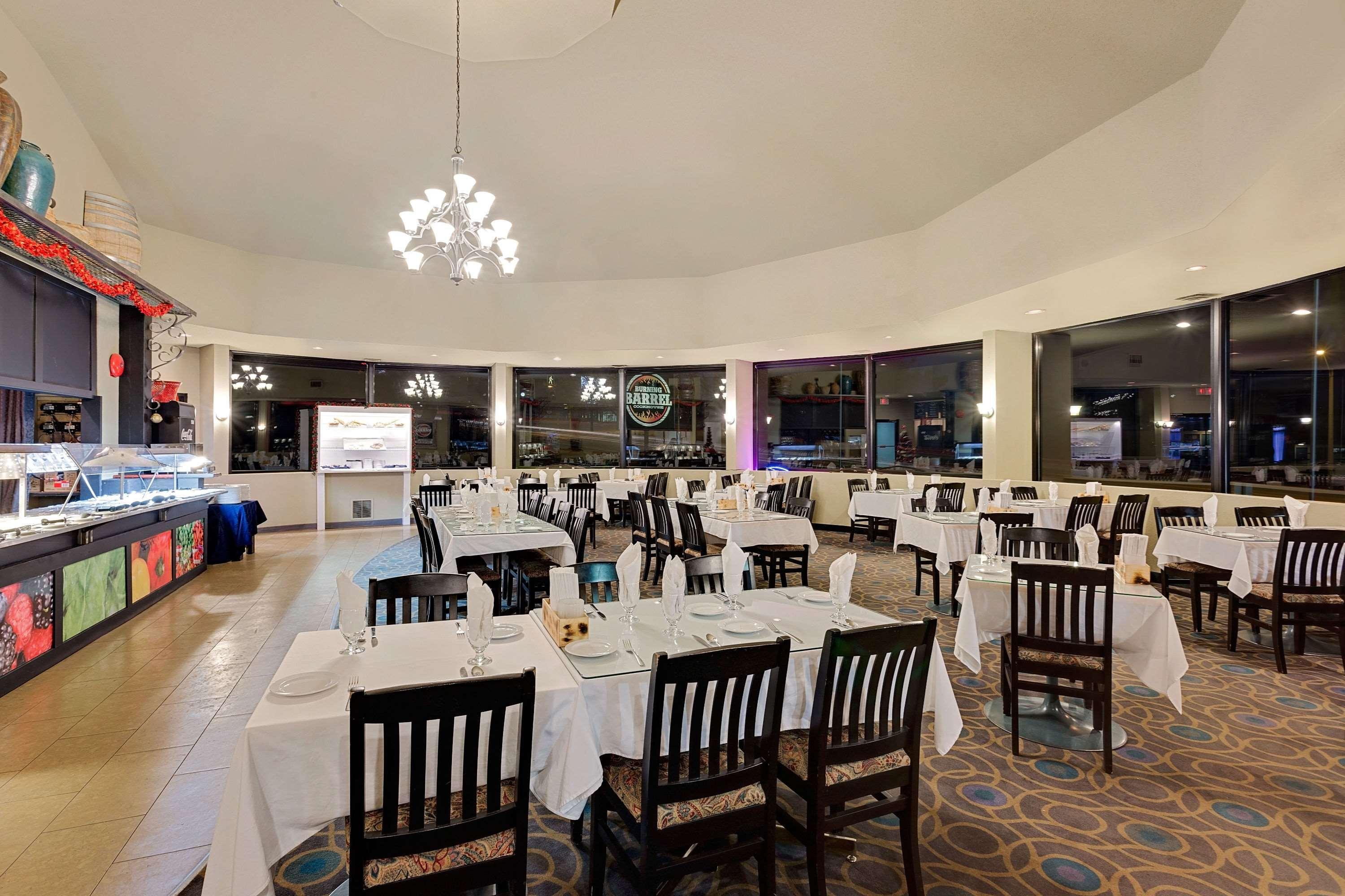מלון Ramada By Wyndham קמלופס מראה חיצוני תמונה