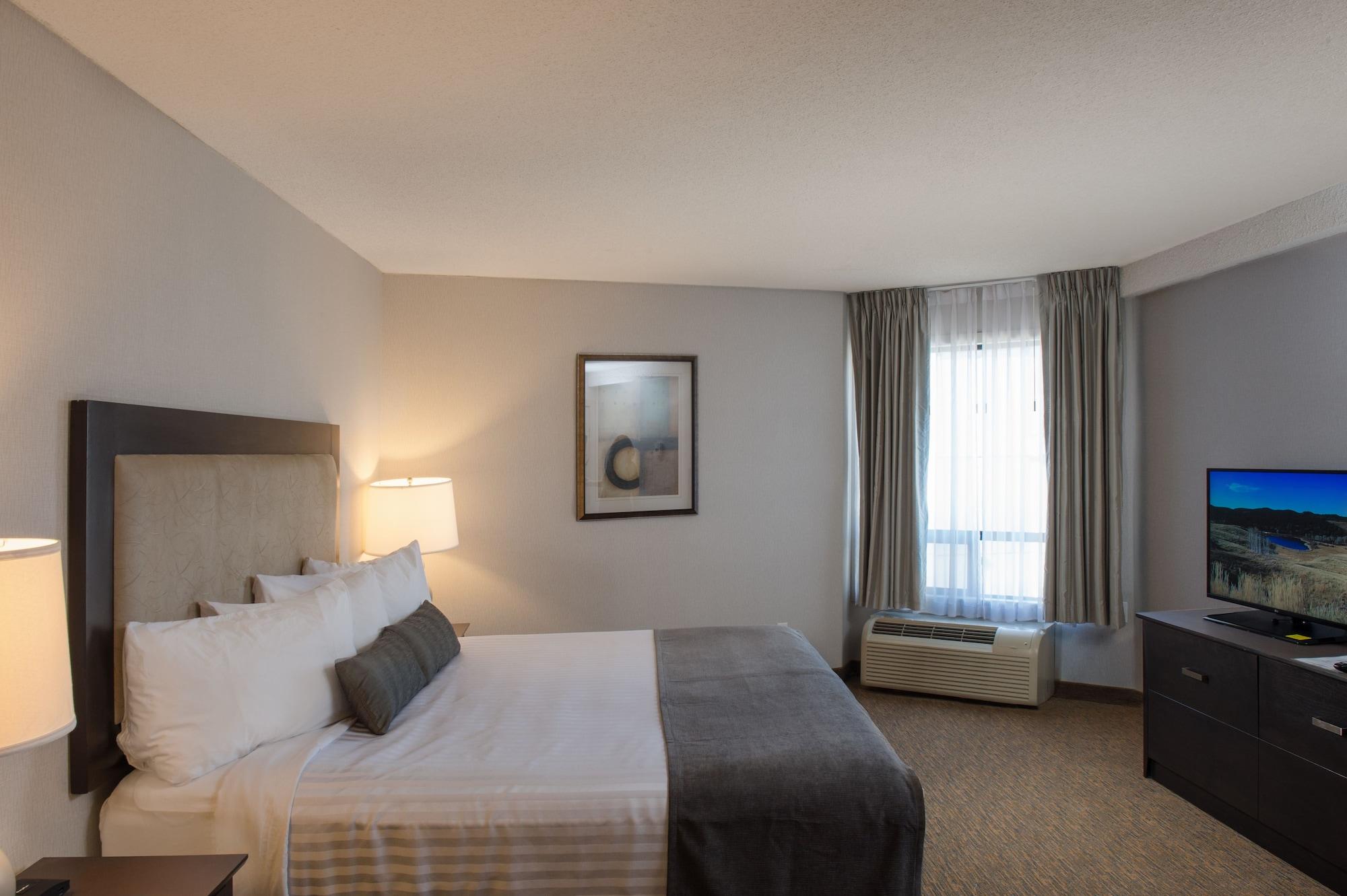 מלון Ramada By Wyndham קמלופס מראה חיצוני תמונה