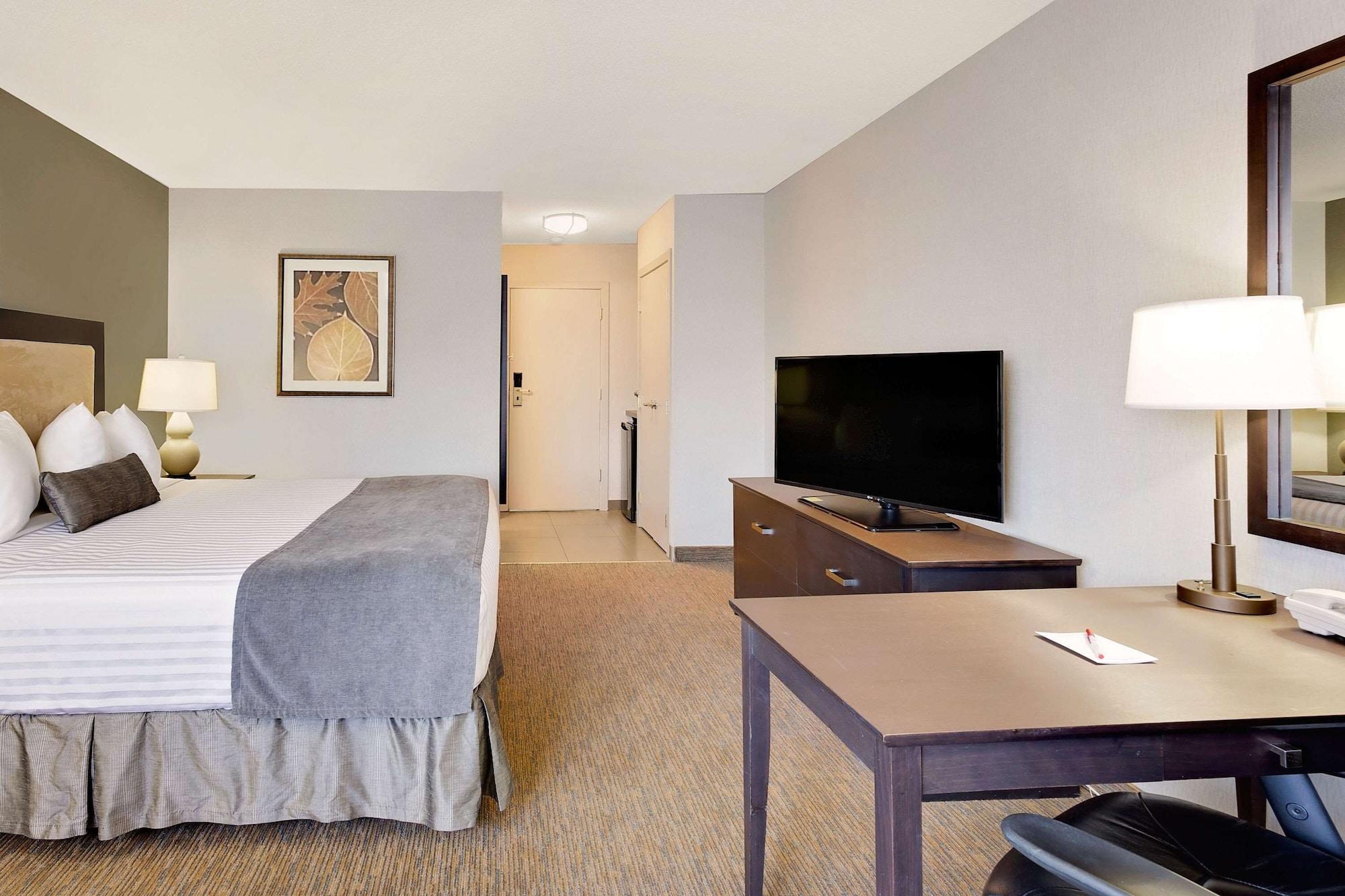 מלון Ramada By Wyndham קמלופס מראה חיצוני תמונה