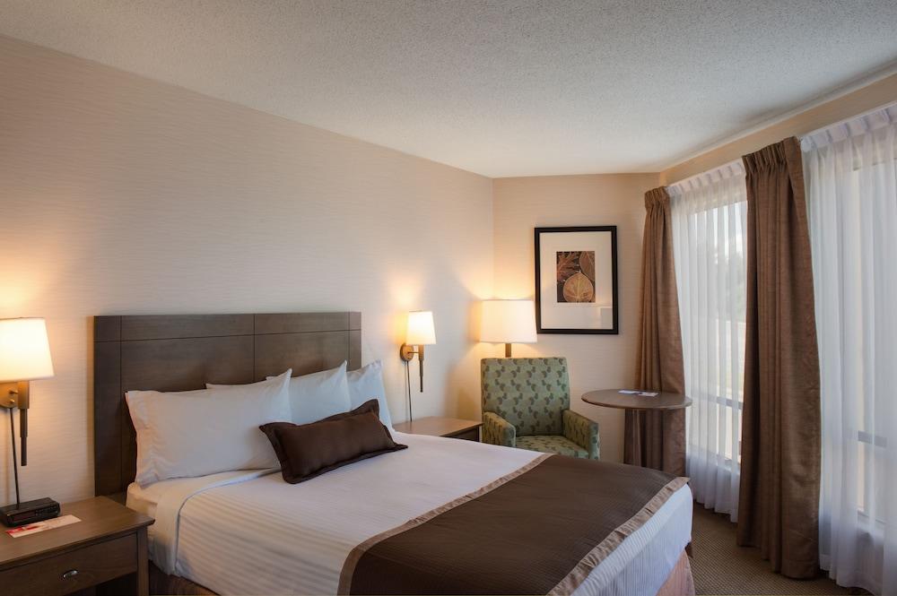 מלון Ramada By Wyndham קמלופס מראה חיצוני תמונה