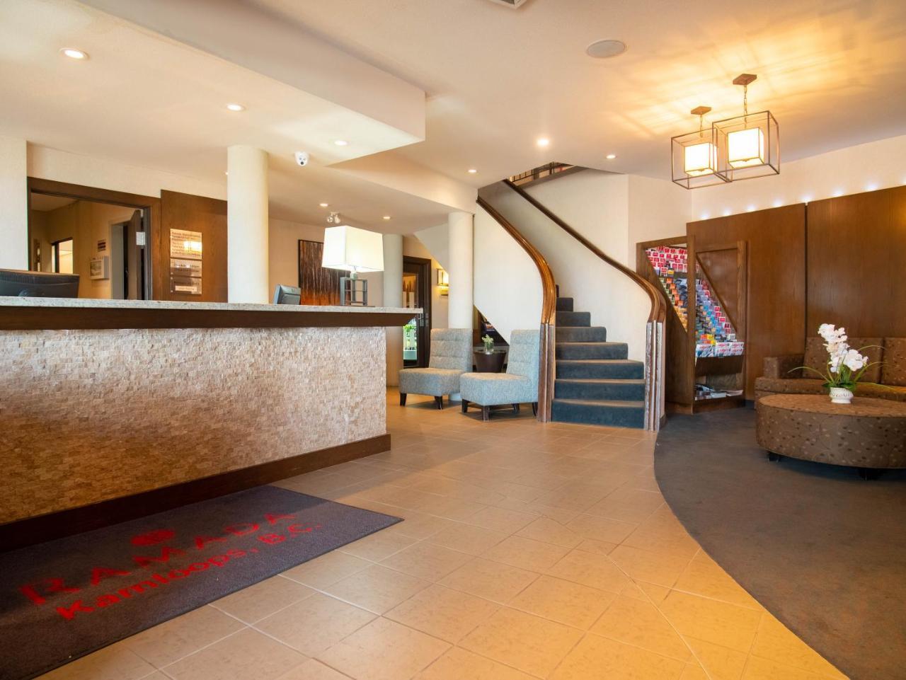 מלון Ramada By Wyndham קמלופס מראה חיצוני תמונה