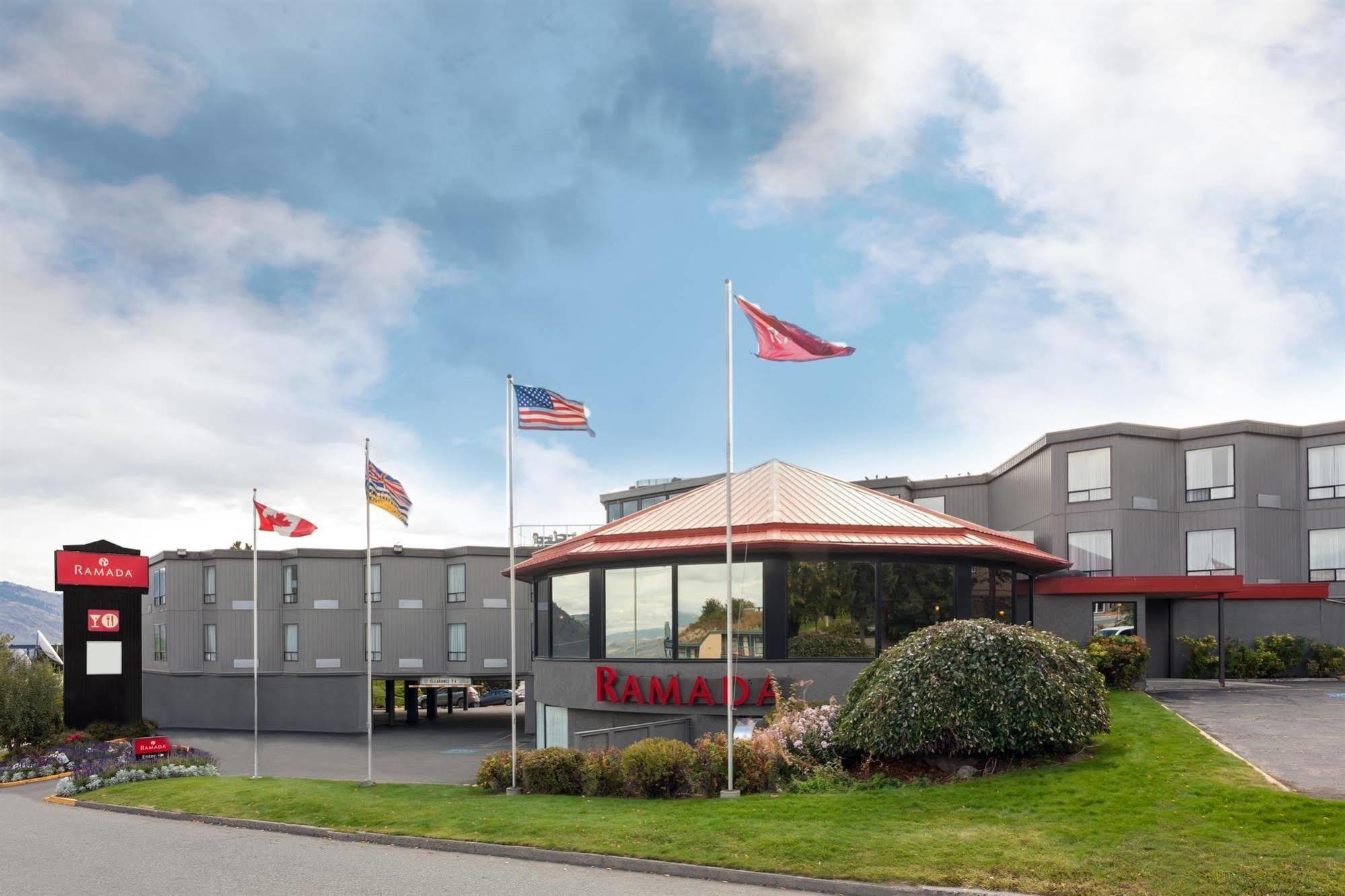 מלון Ramada By Wyndham קמלופס מראה חיצוני תמונה