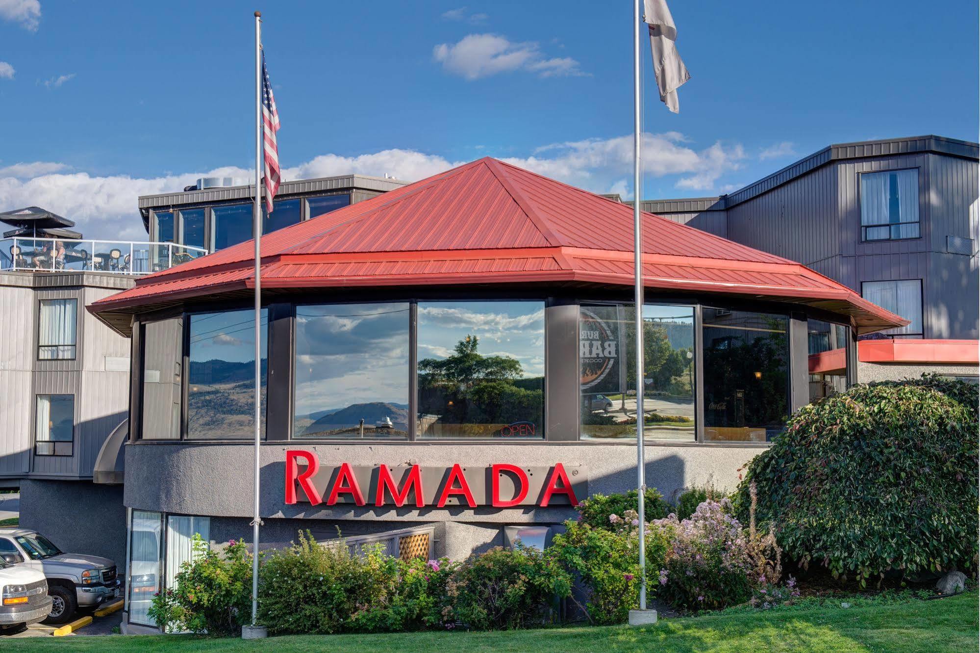 מלון Ramada By Wyndham קמלופס מראה חיצוני תמונה
